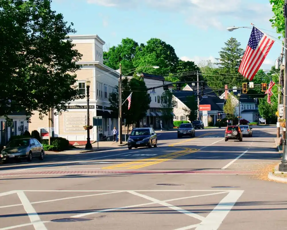 Holliston, MA Movers