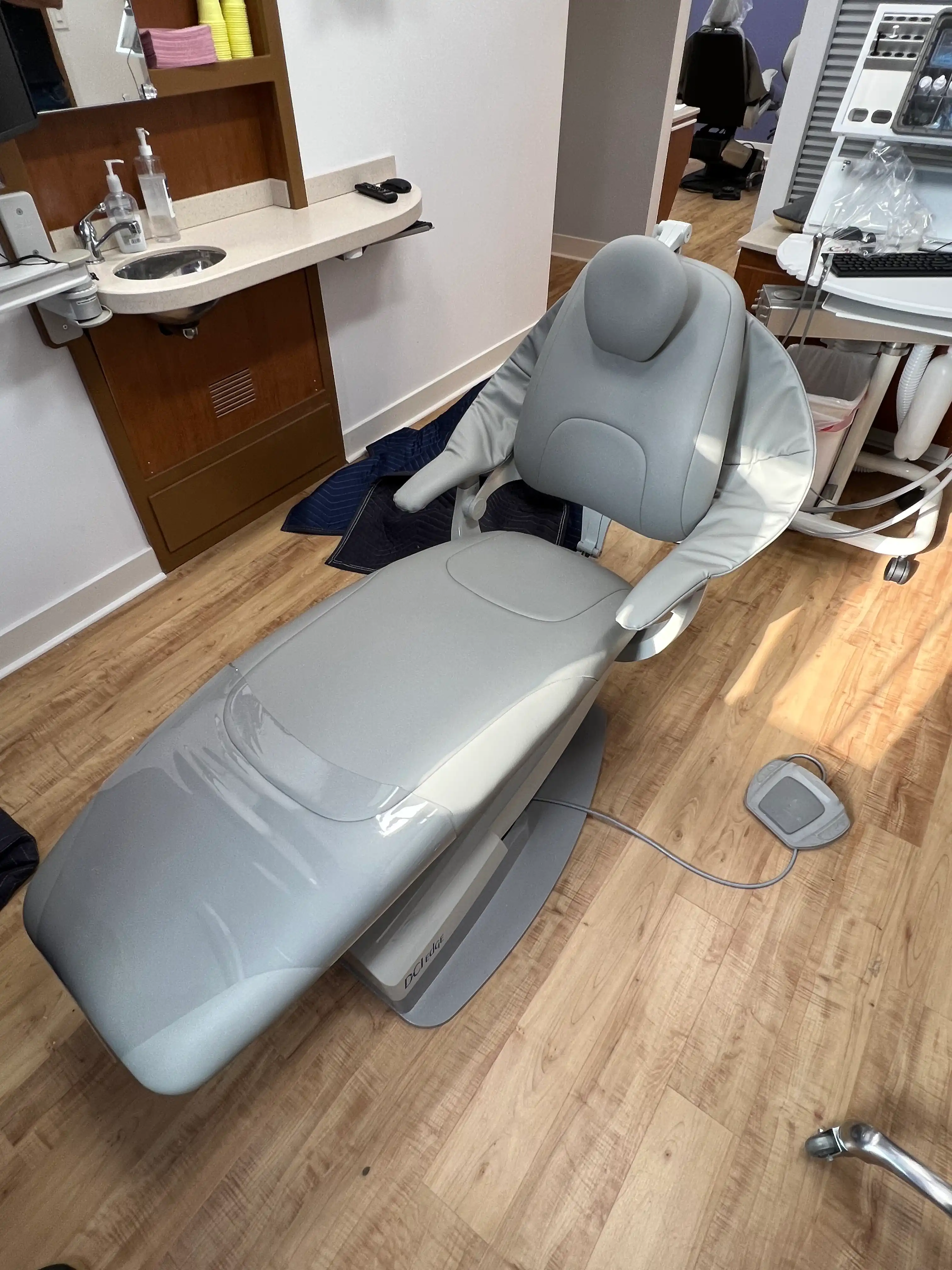 Medical chair before and after — Before