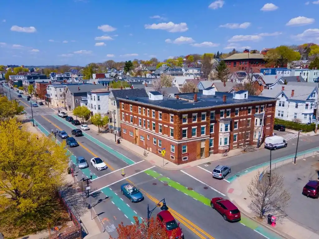 Somerville, MA Movers